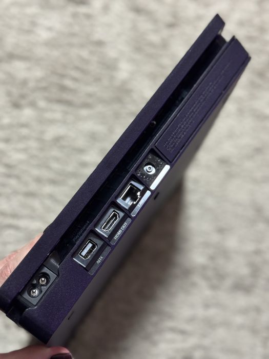 Sony PlayStation 4 Slim