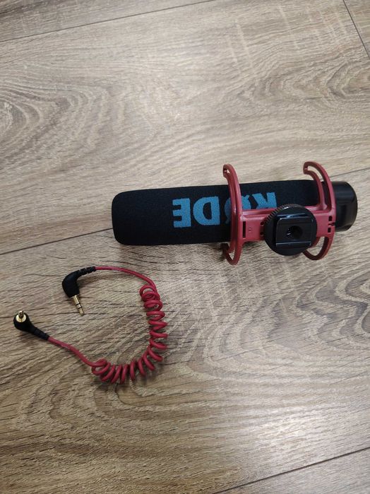 Microfon de vânzare