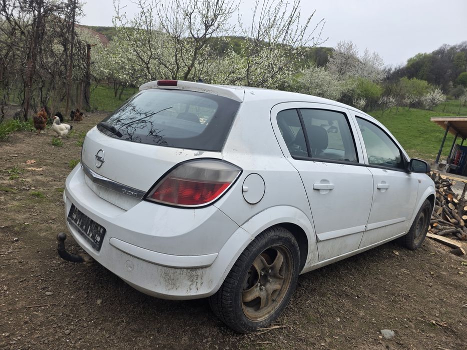 OPEL Astra 2005 — imagine 5