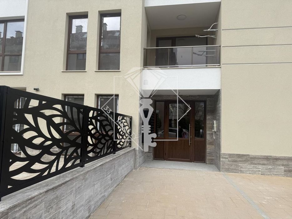 Продава се Тристаен апартамент в Пловдив, Кършияка - 121 кв.м за 1250 €/кв.м - Снимка #9