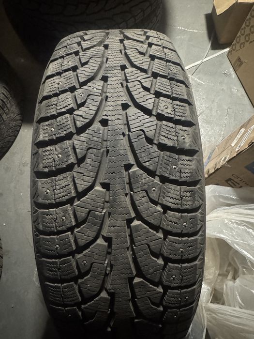 Продам зимнюю резину р19