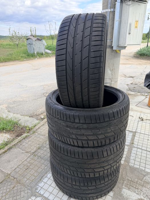 ЗА ПРОДАВАНЕ - ЛЕТНИ ГУМИ HANKOOK 245/35/19