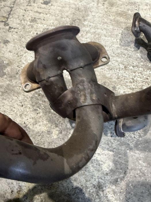 Изпускателни колектори bmw m5 f10 m6 f06 f11 бмв м5 ф10 м6 колектор