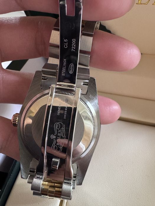 Часы с брилиантами Rolex унисекс