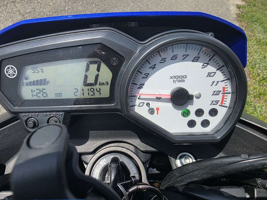 Vand Yamaha FZ8.