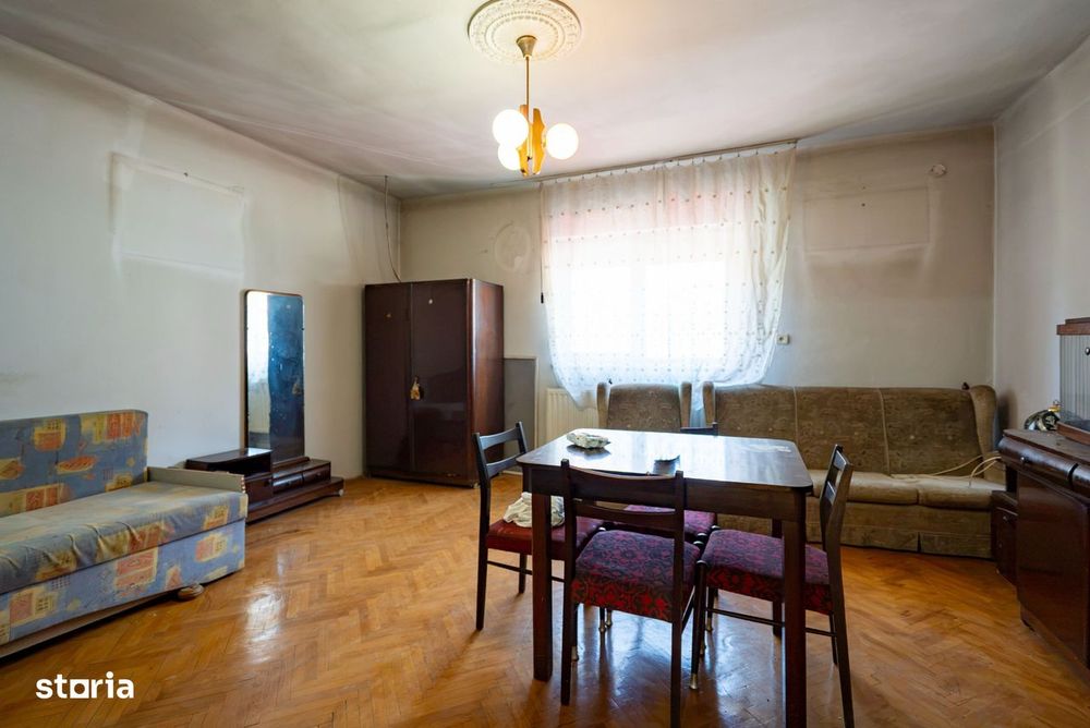 Casa cu 620 mp de teren in Rogerius