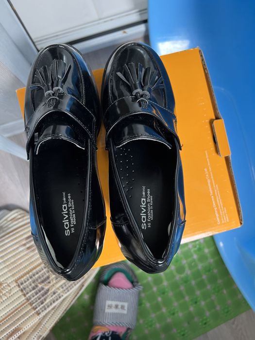 Обувь лакированная