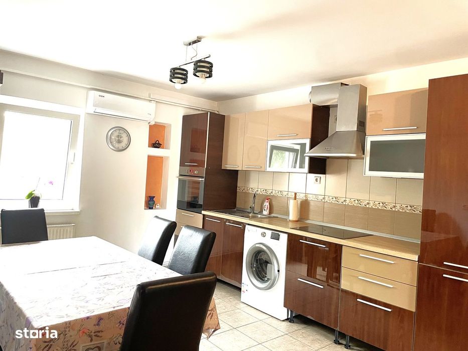 Apartament 3 camere CENTRU