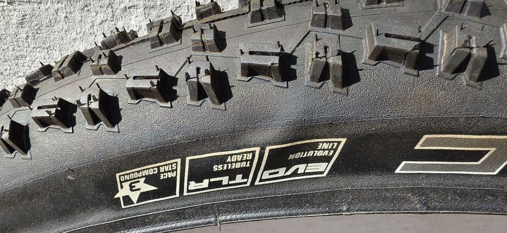 Гуми външни 27.5 цола х 2.25/2.35 Schwalbe NOBBY NIC,SMART SAM PLUS