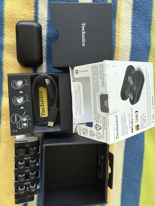 Casti Technics EAH-AZ100 wireless Negru Pret final