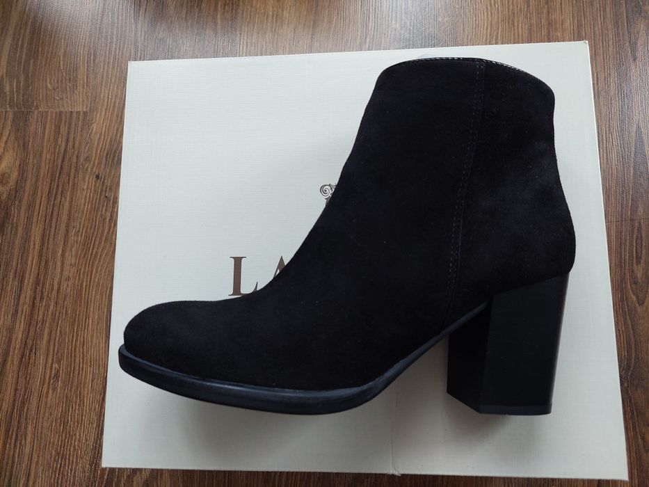 Botine piele naturala intoarsa negre 39 Lasocki