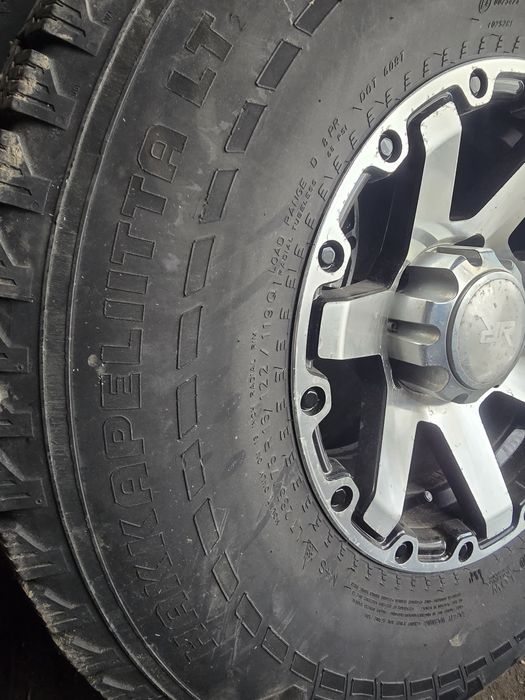 Комплект дисков с резиной.