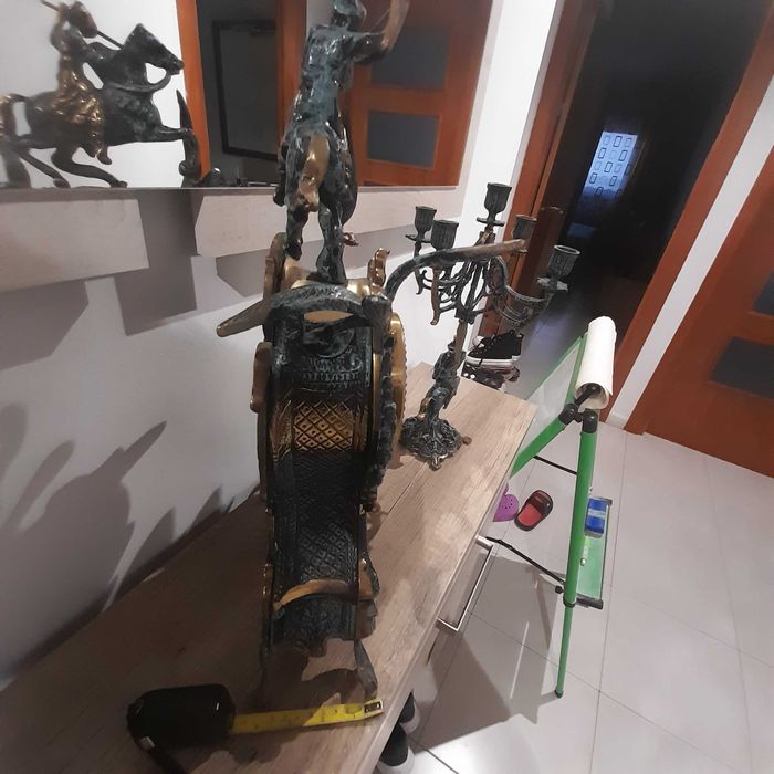 Ceas  de șemineu și perechea de sfeanice din bronz masiv