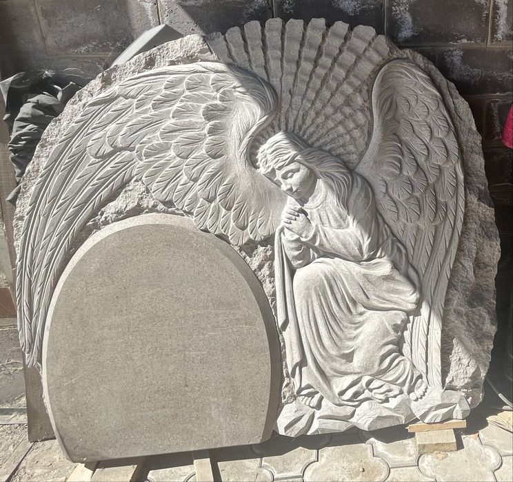 Эксклюзивные памятники