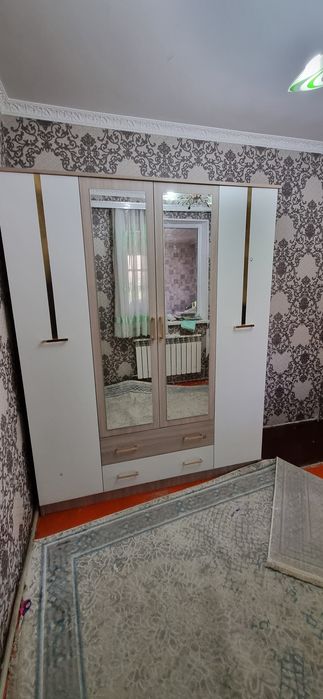 Шифанер  3двр. разное есть