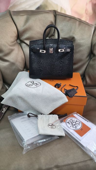 Чанта Hermes birkin 20 кожа от гущер налична