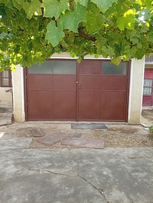Vând casă în Ineu, judetul Arad