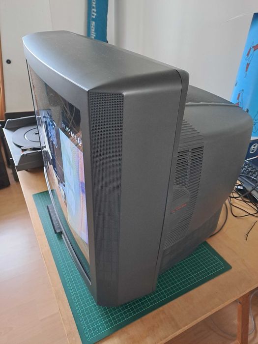 Televizor premium CRT Sony Trinitron KV-29X5K (Sasiu FE-1) , Ideal Gaming Retro / RGB SCART & Pasionati VHS, stare impecabil+telecomanda originala