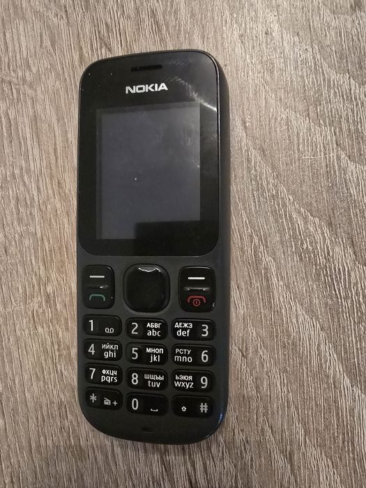 Nokia 100 фенерче