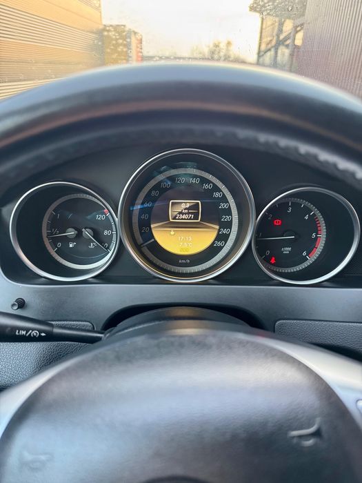 Vnad mercedes c clas 2,2 2012 E5