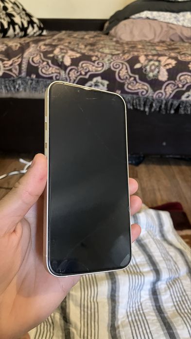 iPhone 13 продается