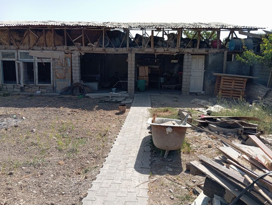 Yer sotiladi 6 sotix