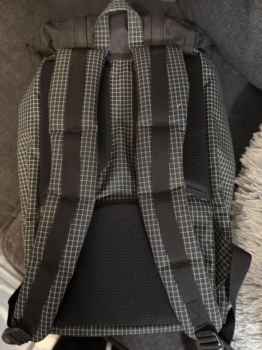 Раница Herschel, Little America