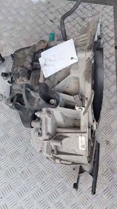 cutie viteze manula Dacia Duster 1.0 TCE an 2021 cod 320107559R / JT4 002