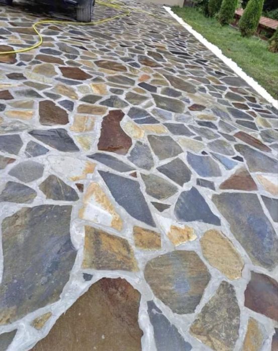 Piatra naturală pentru pavaj – frumoasă și rezistentă!