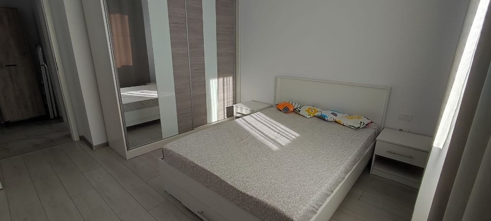 De închiriat apartament 2 camere