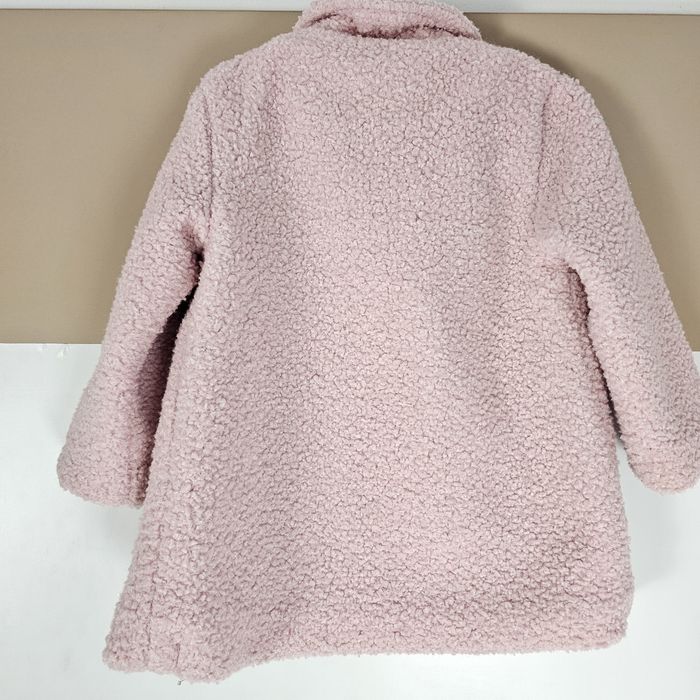 Детско палто 3-4 г ново необличано