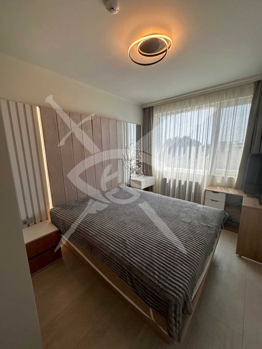 Продава се Двустаен апартамент в к.к. Слънчев бряг - 52 кв.м за 1904 €/кв.м - Снимка #1