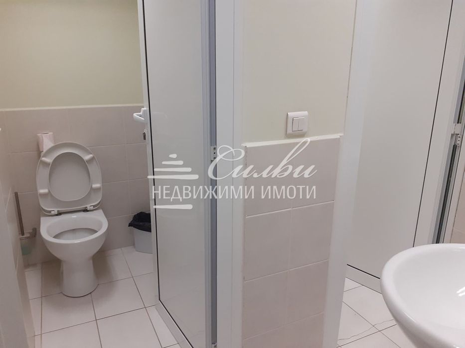 Дава се под наем Офис в Шумен, Център - 135 кв.м за 816 € - Снимка #5