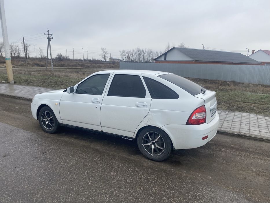 Лада приора  2010 года