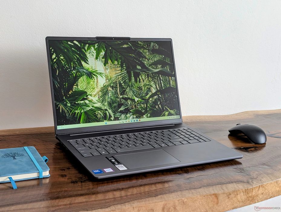 Laptop Lenovo IdeaPad Slim 5 16IAH8, i5, 16GB DDR5, SSD 1TB, 16” IPS