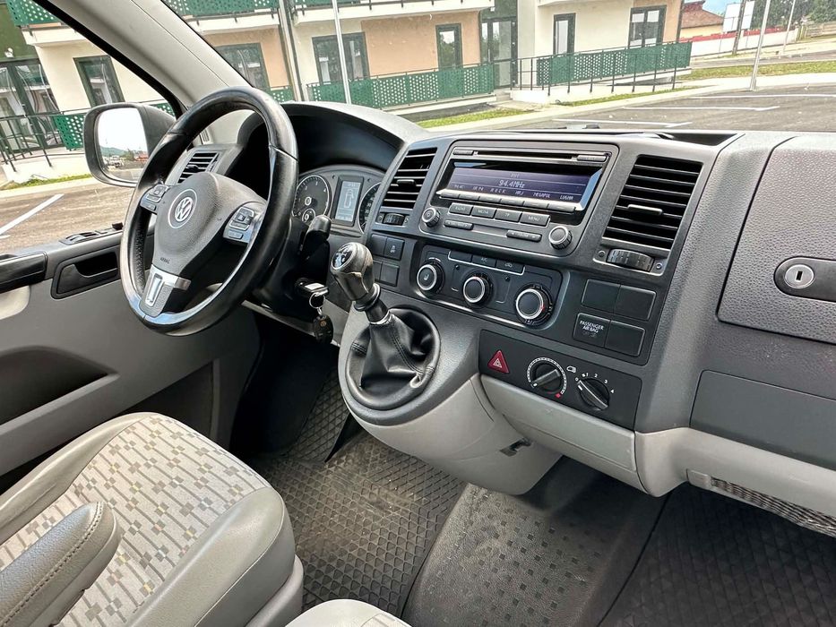 Vând vw transporter 2.0TDI 140 cp 2013 T5