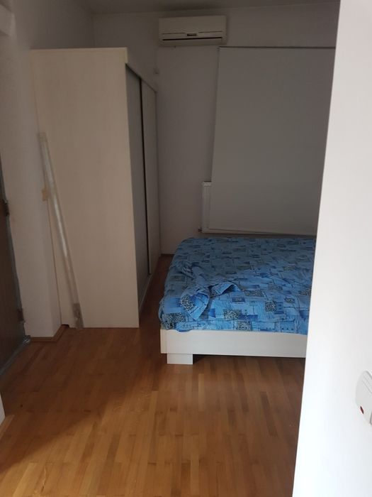 Proprietar vând apartament