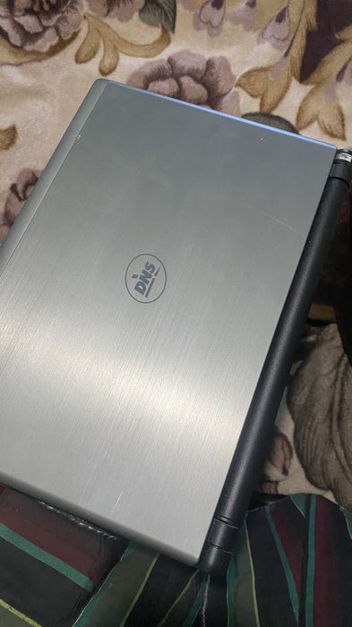 Noutbuk DNS core i5 8/500gb HDD