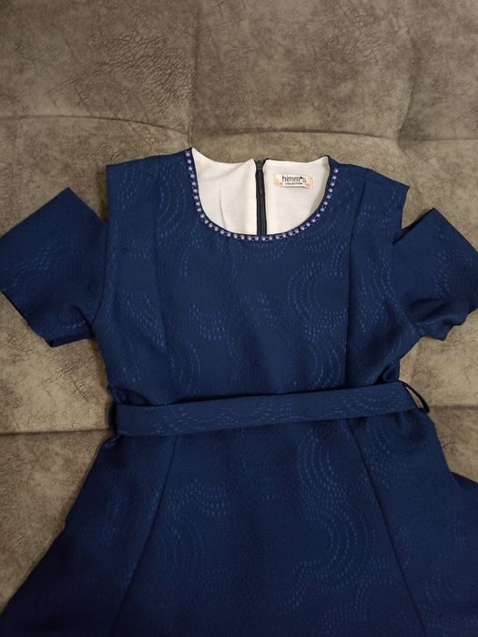 Красивое платье на рост 152см.