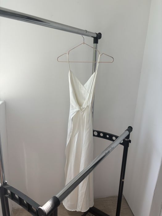 Белое платье, миди