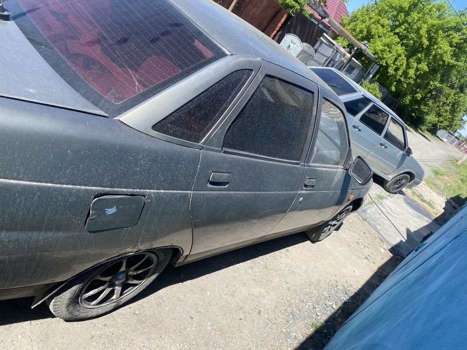 Продам ваз 2110