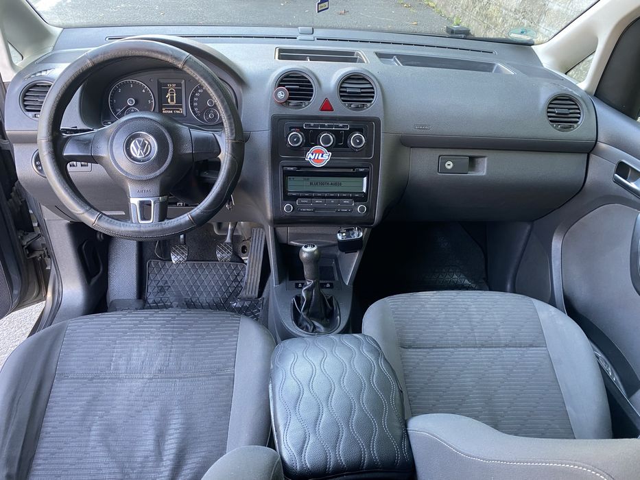 VW Caddy maxi 2011