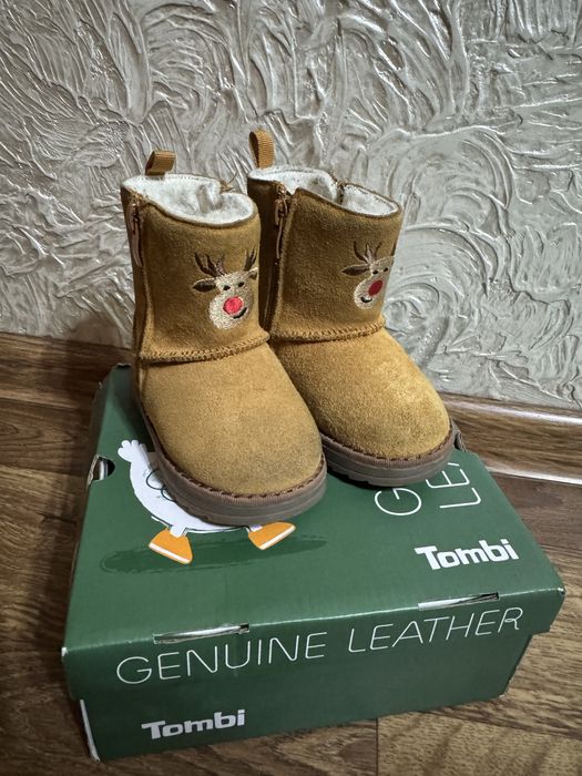 Продам детские угги
