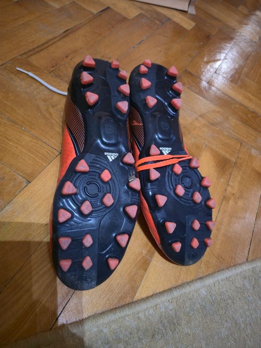 Продавам бутонки