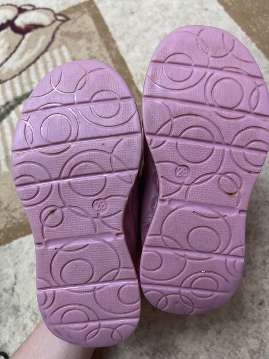 Детские кроссовки