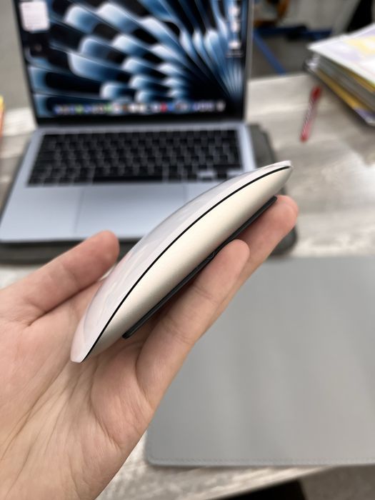 Продам новый magic mouse за 50 тыс.