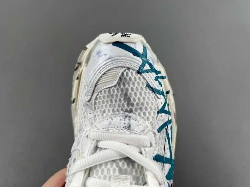 Balenciaga Runner - Navy/White