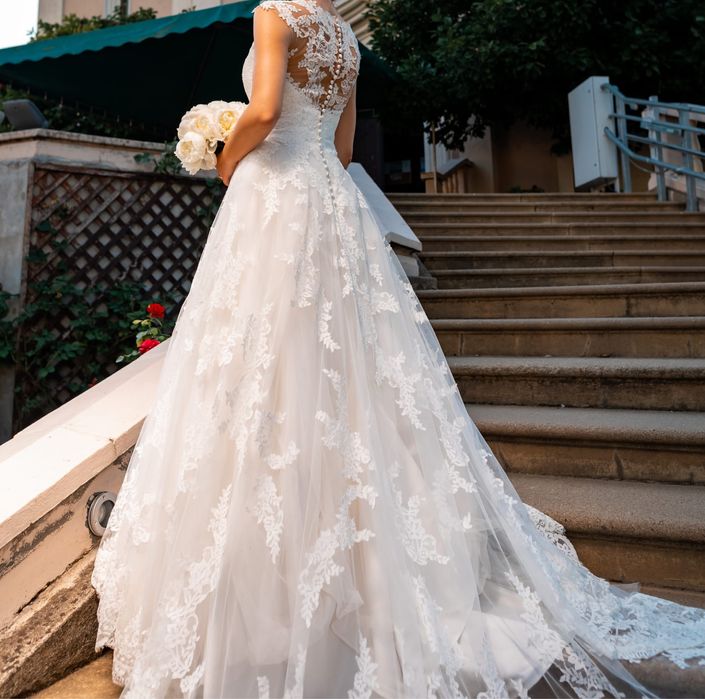 Vand rochie de mireasa