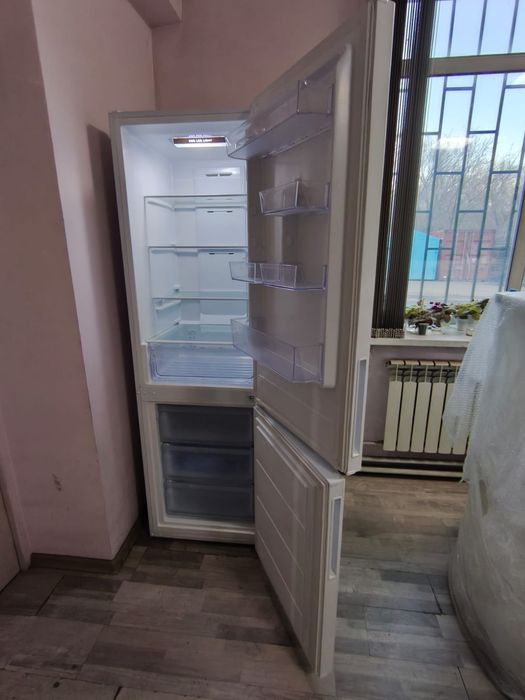 Холодильник DEXP бу