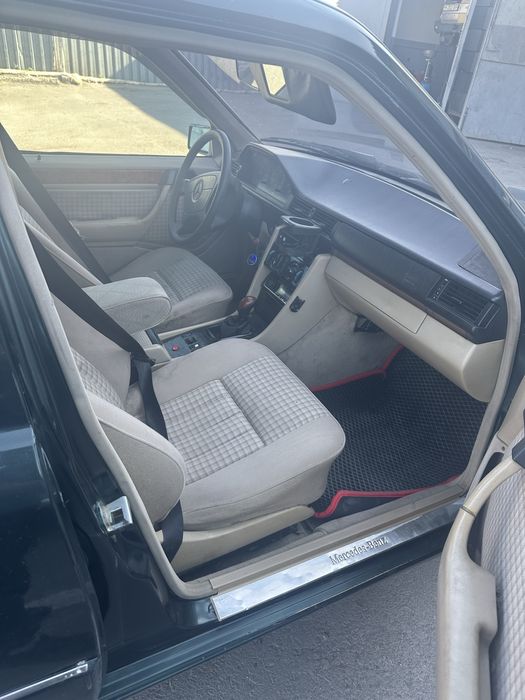 Продам мерседес 124